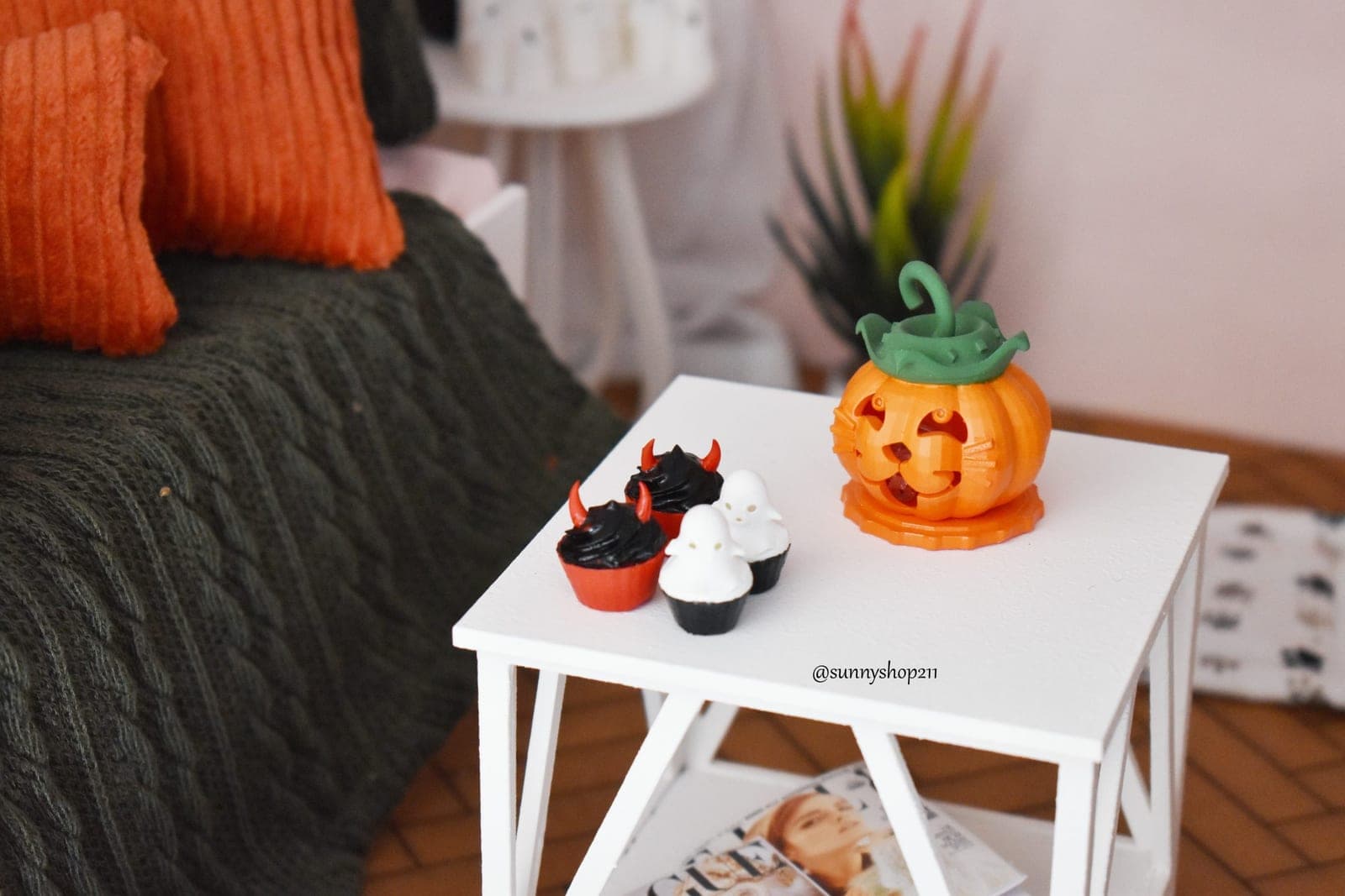 Miniature halloween cupcake 1/4 1/3 bjd MSD minifee SD